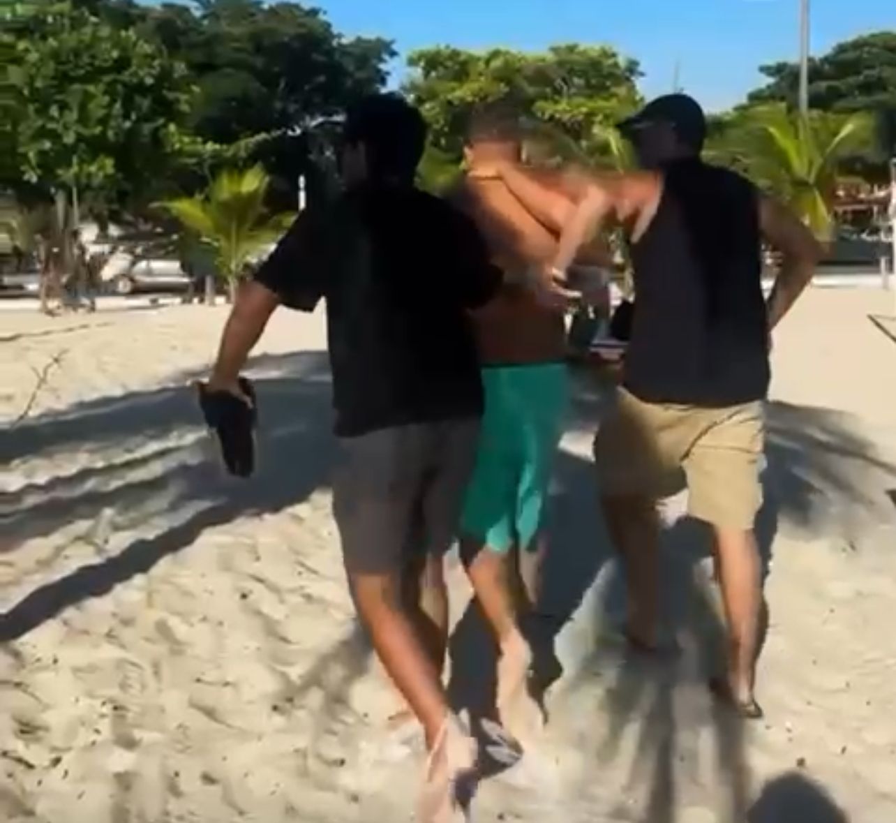 Suspeito de matar estrangeiro em tentativa de assalto na RJ-104 é preso na Praia de Piratininga