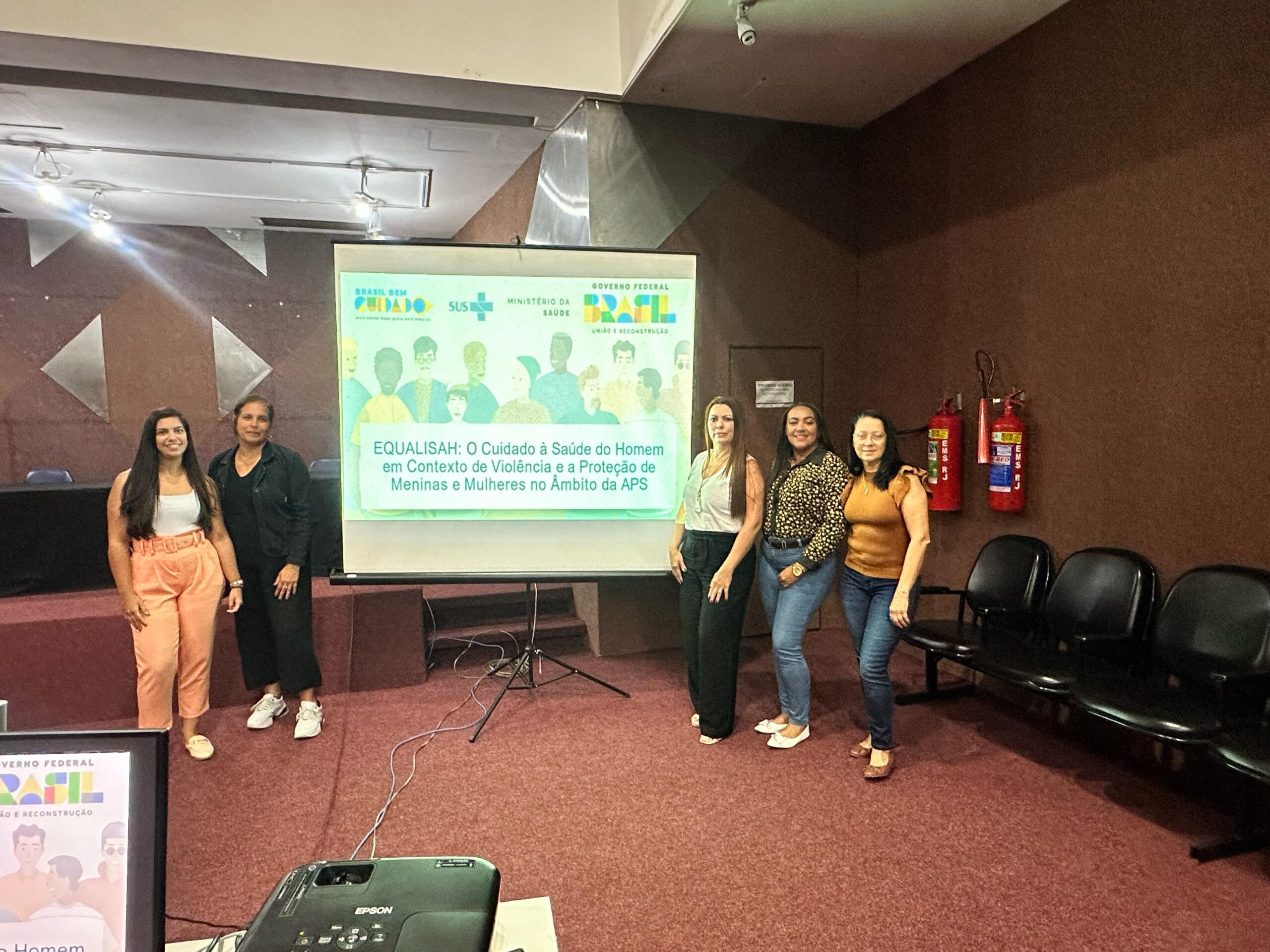 Profissionais da saúde de Arraial do Cabo participam de capacitação sobre Estratégia de Enfrentamento da Violência de Gênero