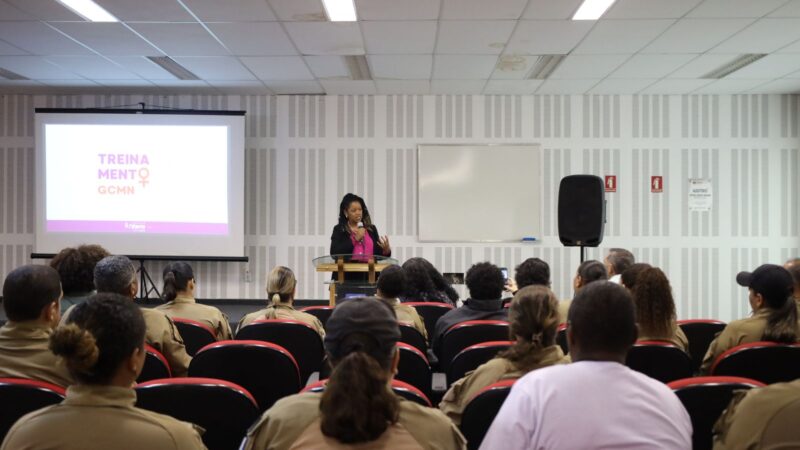 Prefeitura de Niterói capacita 33 guardas municipais sobre direitos das mulheres