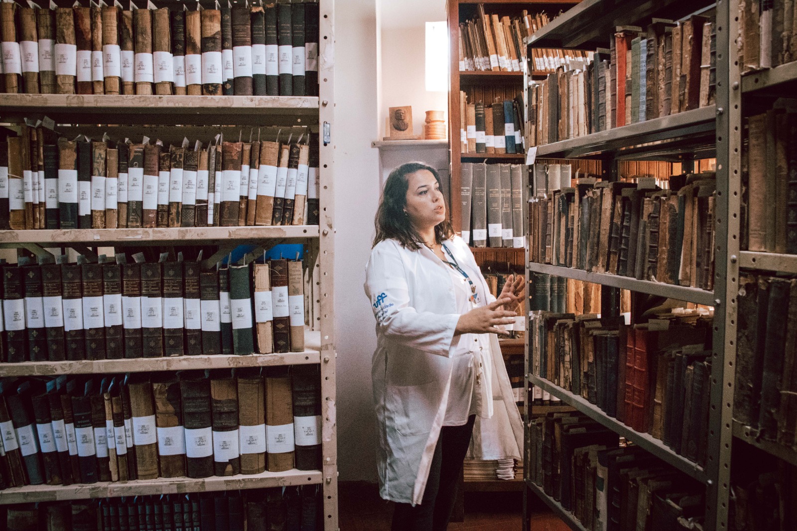 Biblioteca da Casa de Cultura Heloísa Alberto Torres avança na informatização de seu acervo histórico