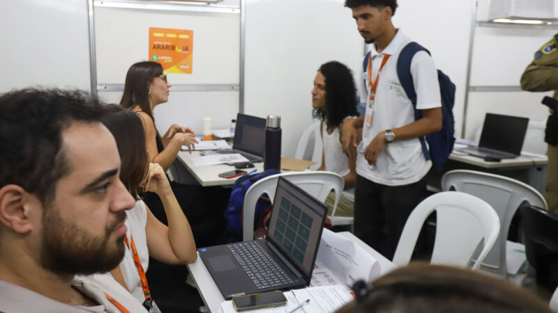 Prefeitura Móvel atende mais de 460 pessoas no Horto do Fonseca