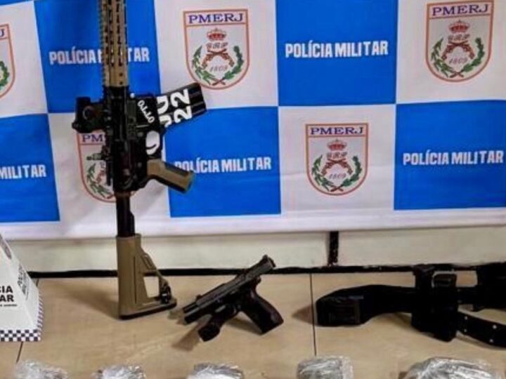 A Polícia Militar segue atuando forte em Niterói, e apreende réplica de fuzil, drogas e pistola; três suspeitos foram presos