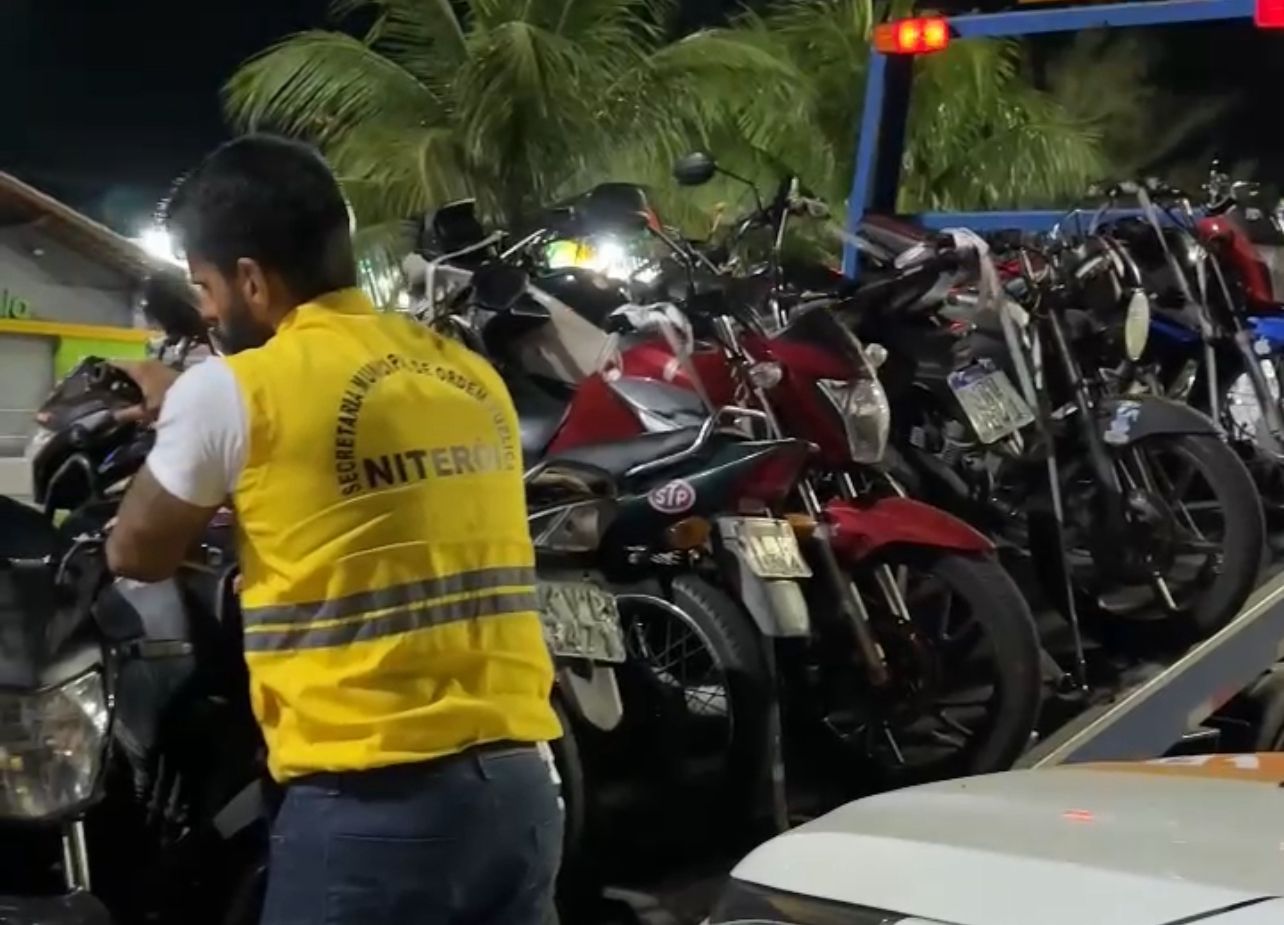 Rolezinho frustrado em Niterói termina com nove motos apreendidas
