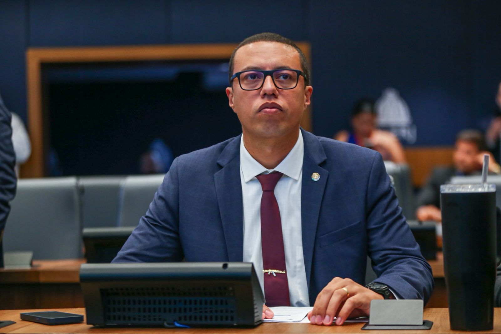 Douglas Gomes retorna à Alerj e mira disputa por vaga na Câmara Federal em 2026