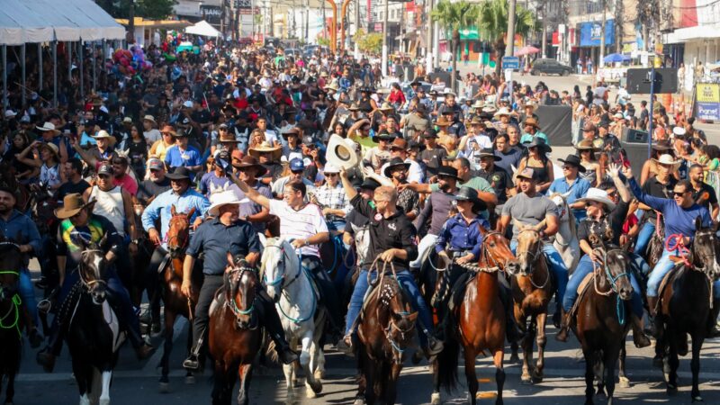 Itaboraí 192 anos: cavalgada anima a cidade com tradição e alegria