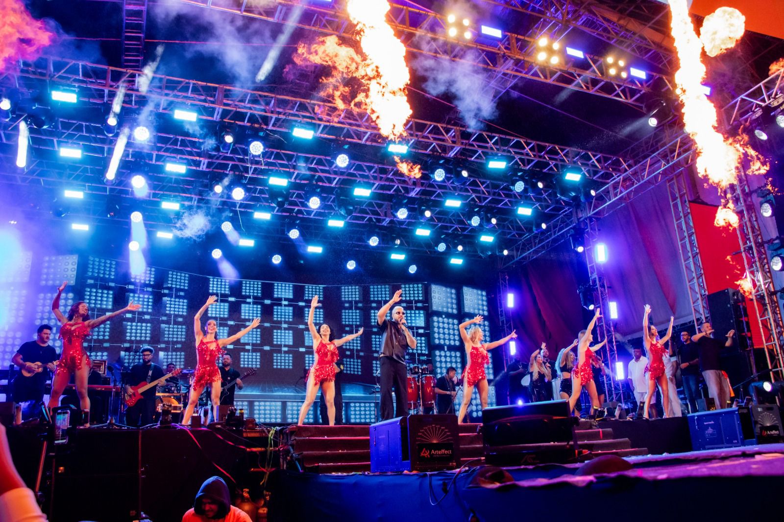 Itaboraí 192 anos: com show de Belo cidade encerra festividade transmitindo amor e pertencimento à população