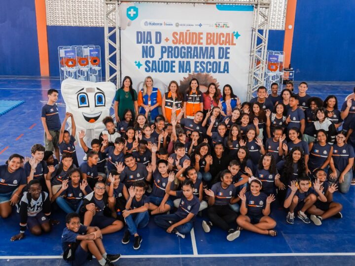 Itaboraí realiza Dia D da Saúde Bucal em escola municipal com atendimento a centenas de alunos