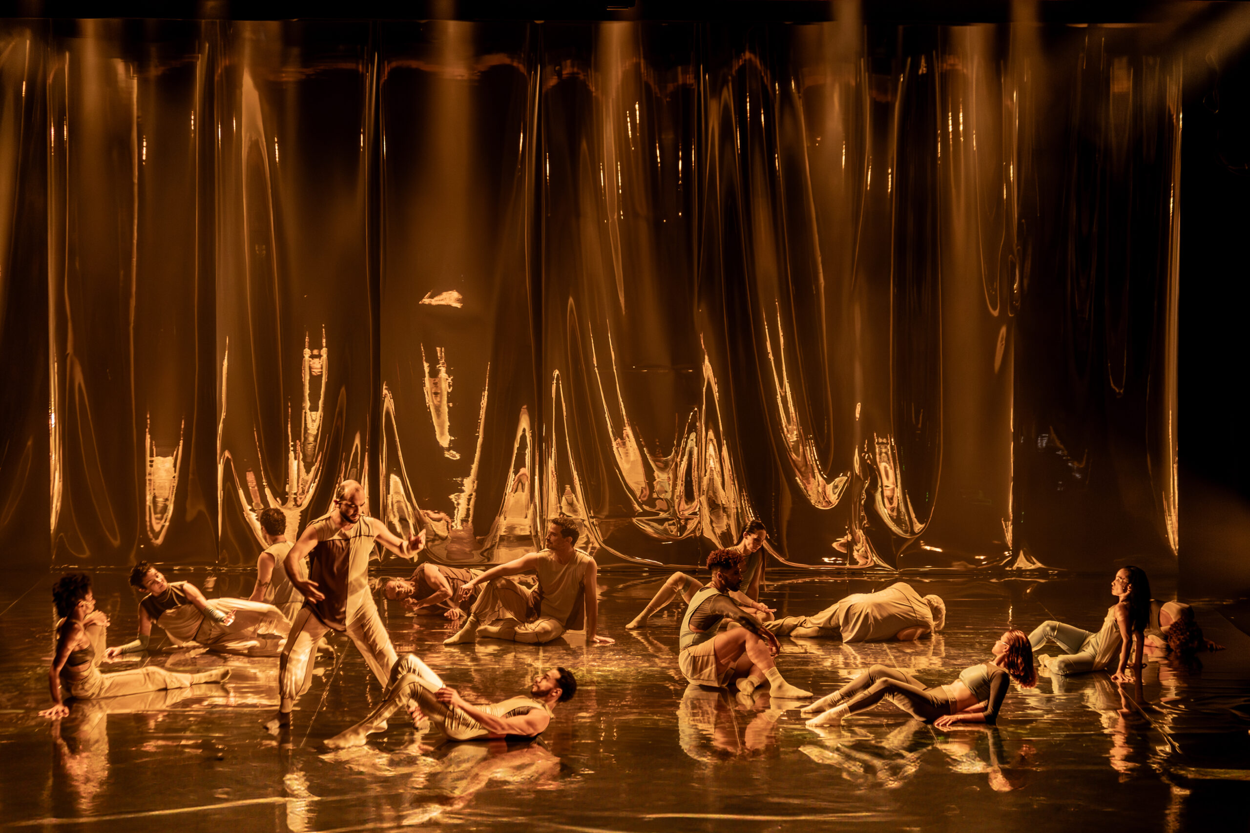 “M I R A R E”: Companhia de Ballet de Niterói lança novo espetáculo no Theatro Municipal