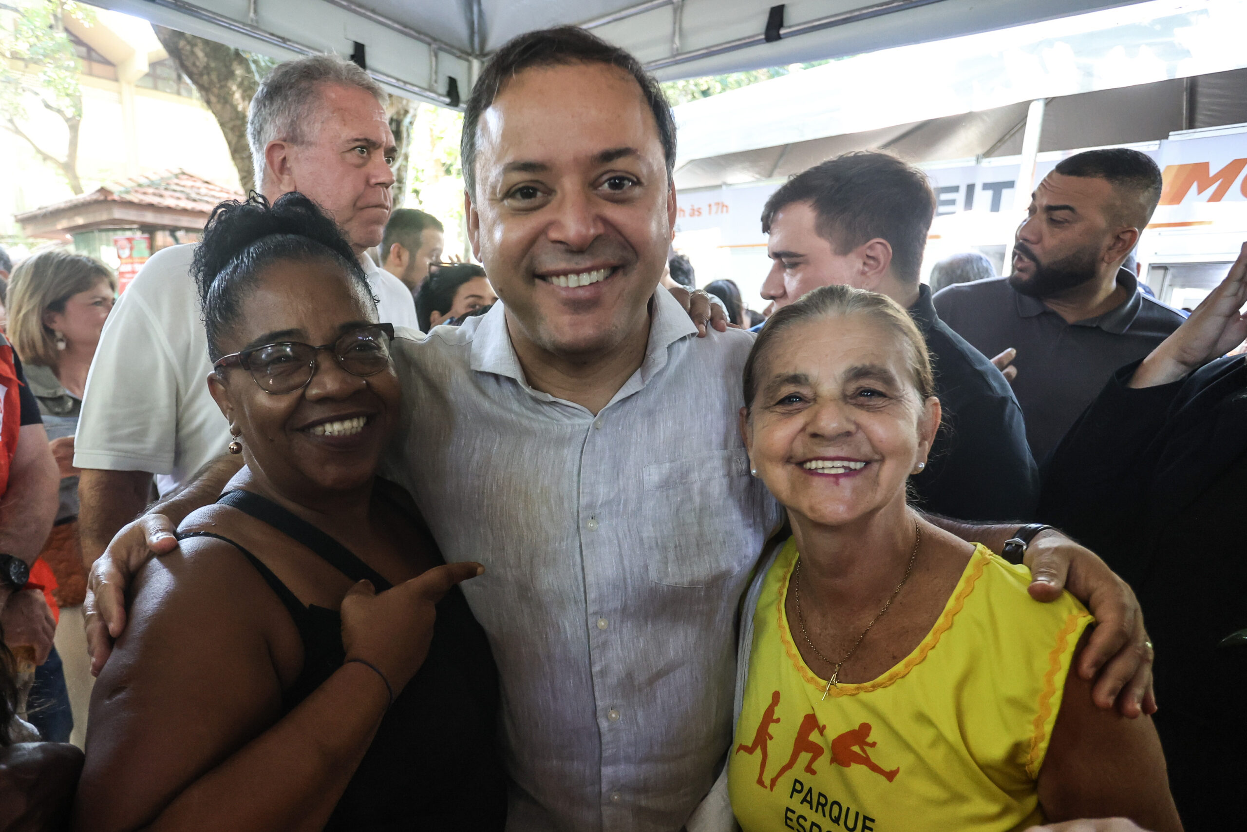 Rodrigo Neves abre os trabalhos da Prefeitura Móvel no Horto do Fonseca