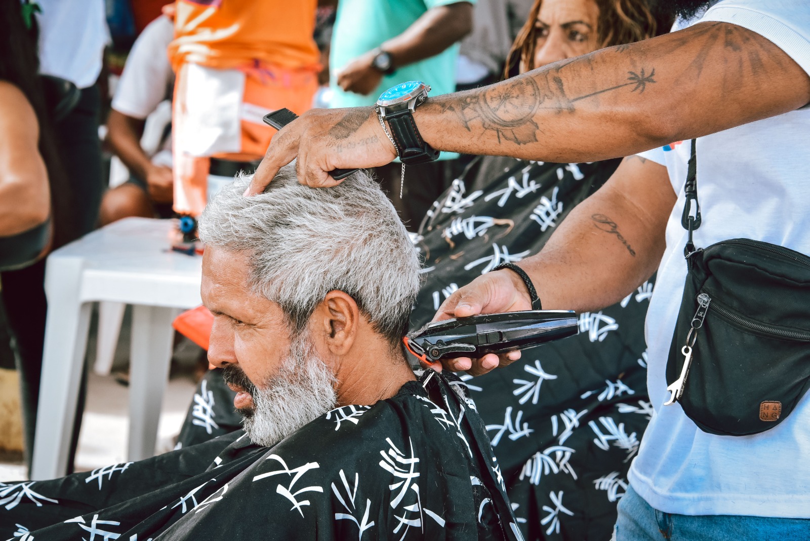 Prefeitura de Itaboraí leva serviços de saúde, beleza e cidadania para moradores de Manilha