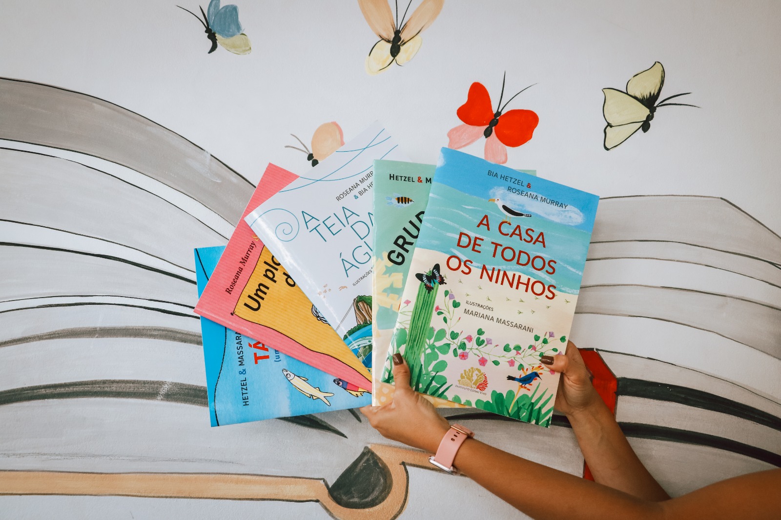 Rede Municipal de Ensino de Itaboraí recebe quase 5 mil livros do Instituto Coral Vivo