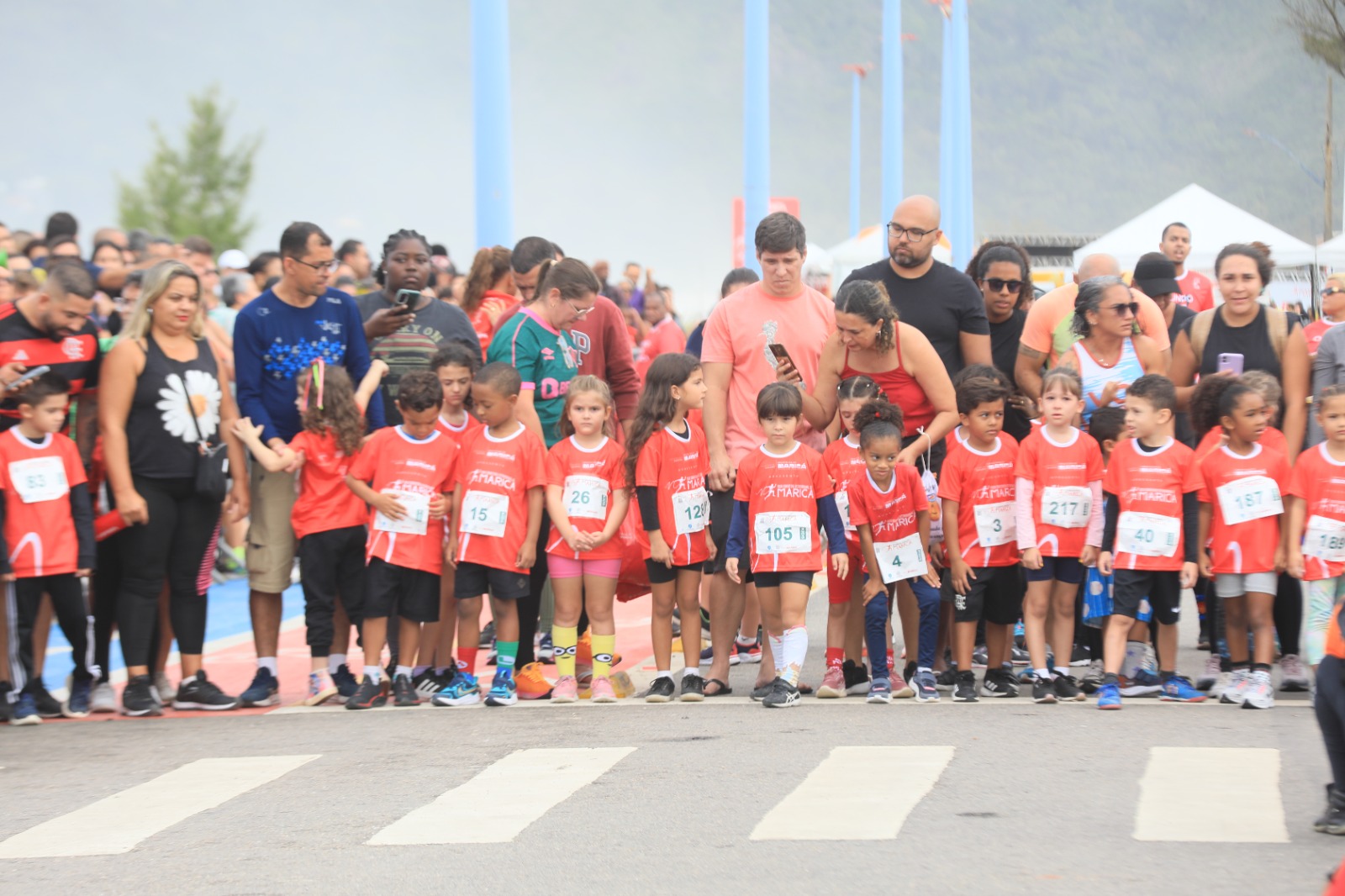 Corrida Infantil da Meia Maratona Internacional de Maricá proporcionou manhã de diversão em oito categorias