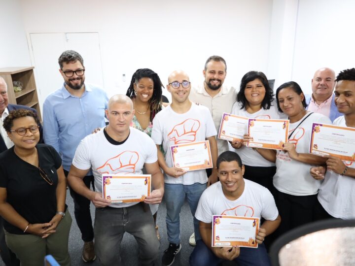 Prefeitura de Niterói forma os primeiros alunos da Escola de Gastronomia Nédio Mocellin