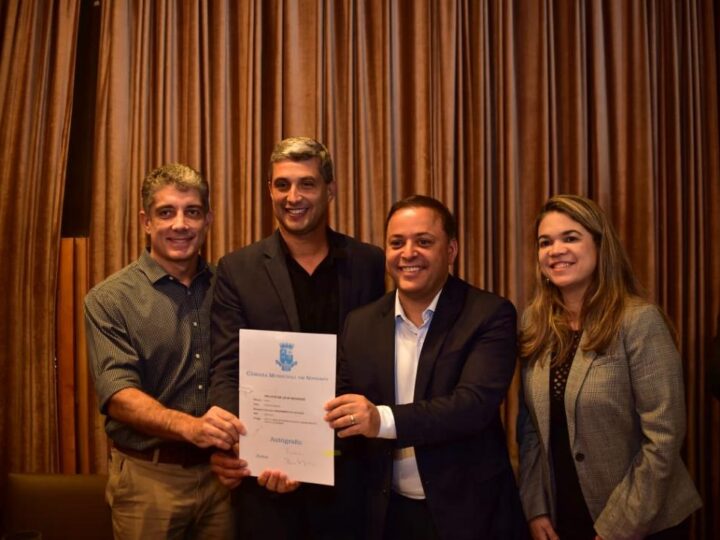 Rodrigo Neves sanciona lei que cria o Fundo de Desenvolvimento Imobiliário do Centro de Niterói