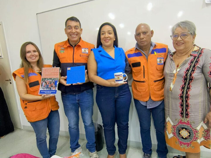 Defesa Civil entrega certificados a novos voluntários de 2025