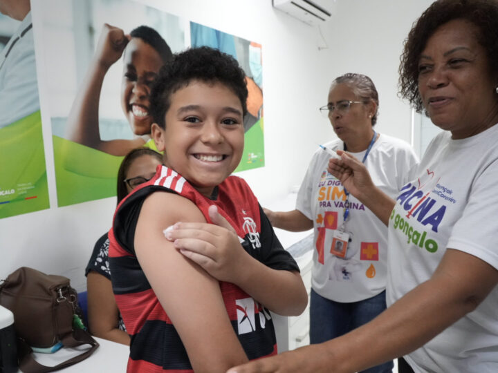 Gonçalenses participam do Dia D de vacinação contra a gripe neste sábado (10)