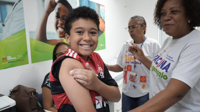 Gonçalenses participam do Dia D de vacinação contra a gripe neste sábado (10)