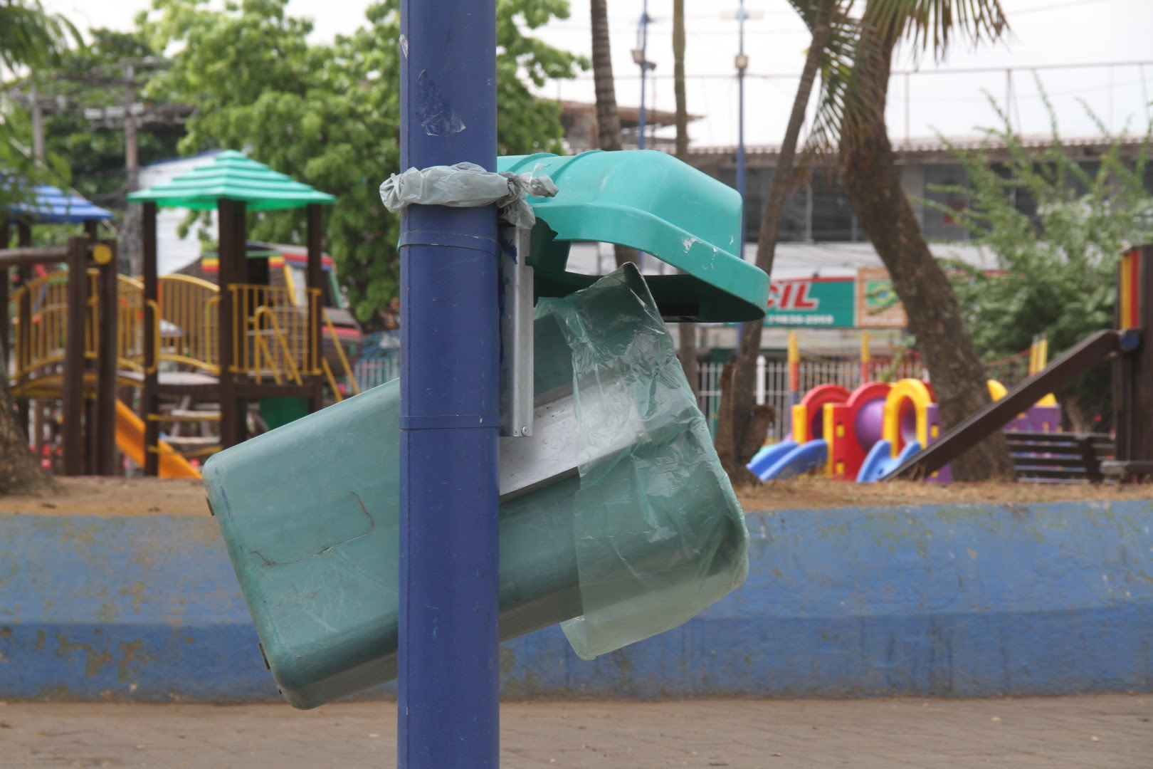São Gonçalo alerta para ações de vandalismo em praças revitalizadas