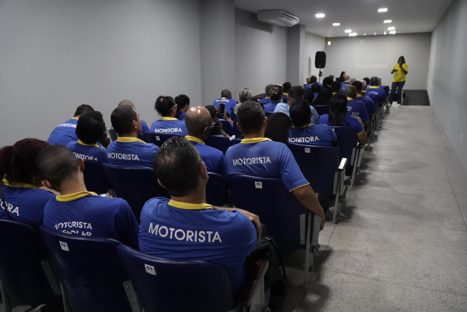 Maio Amarelo dá atenção a motoristas de transporte escolar