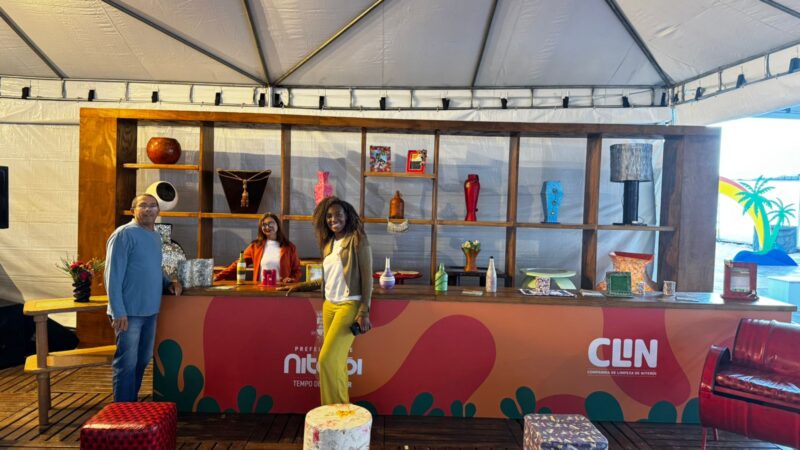 Clin participa de evento com embarcações movidas a energia solar na Praia de Icaraí