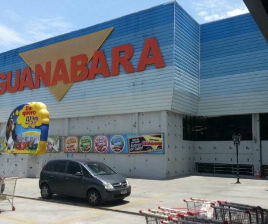 Mulher é presa após furtar mais de R$ 2,7 mil em produtos no supermercado Guanabara, em Niterói