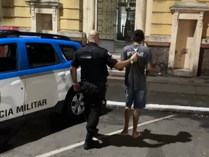 Polícia Militar prende foragido da Justiça durante operação em Niterói