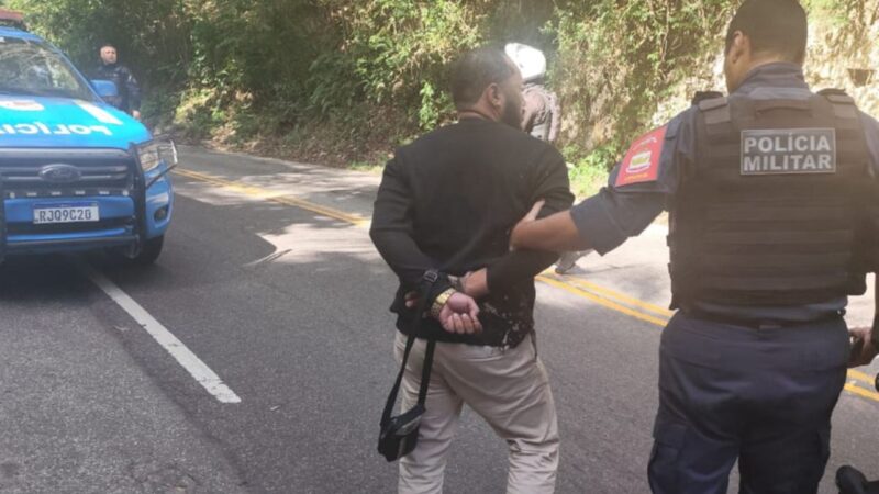Polícia Militar captura suspeito de série de assaltos em Maricá com moto usada nos crimes