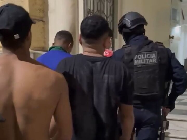 Golpe no tráfico! Polícia prende quatro criminosos e apreende grande quantidade de drogas no Centro de Niterói