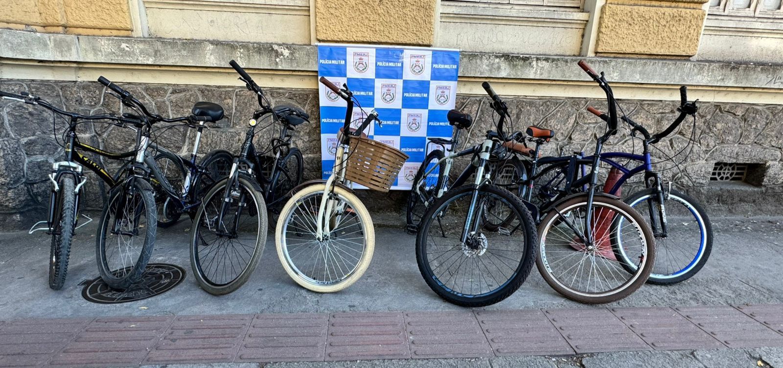 AÇÃO PRECISA DA POLÍCIA MILITAR RECUPERA SETE BICICLETAS FURTADAS EM NITERÓI