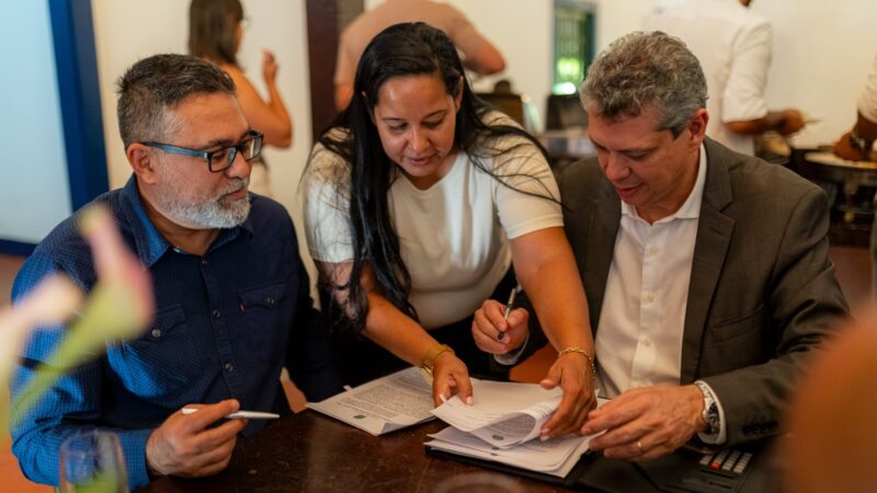 Maricá firma acordos de fortalecimento de políticas públicas voltadas à juventude, inclusão social e desenvolvimento sustentável