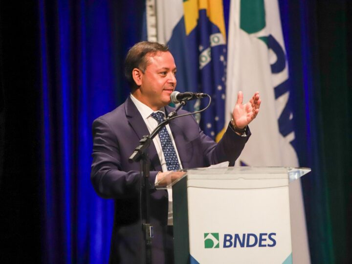 Prefeito Rodrigo Neves participa de encontro com autoridades federais e estaduais no BNDES
