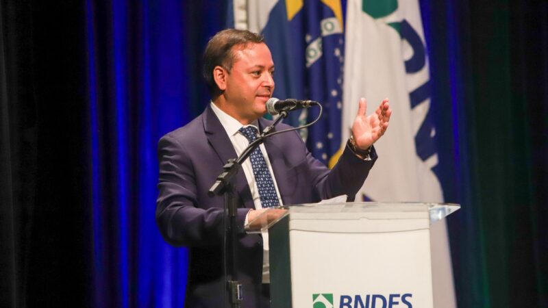 Prefeito Rodrigo Neves participa de encontro com autoridades federais e estaduais no BNDES