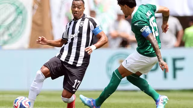 Com golaço de Paulinho na prorrogação, Palmeiras elimina o Botafogo e avança às quartas do Mundial de Clubes