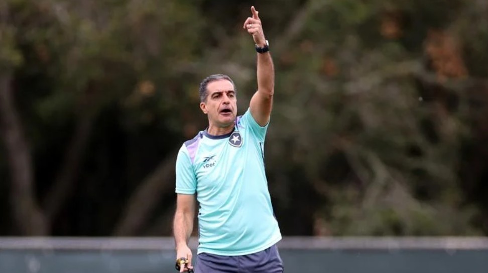 Botafogo tem apenas uma dúvida para estreia no Super Mundial; veja a provável escalação