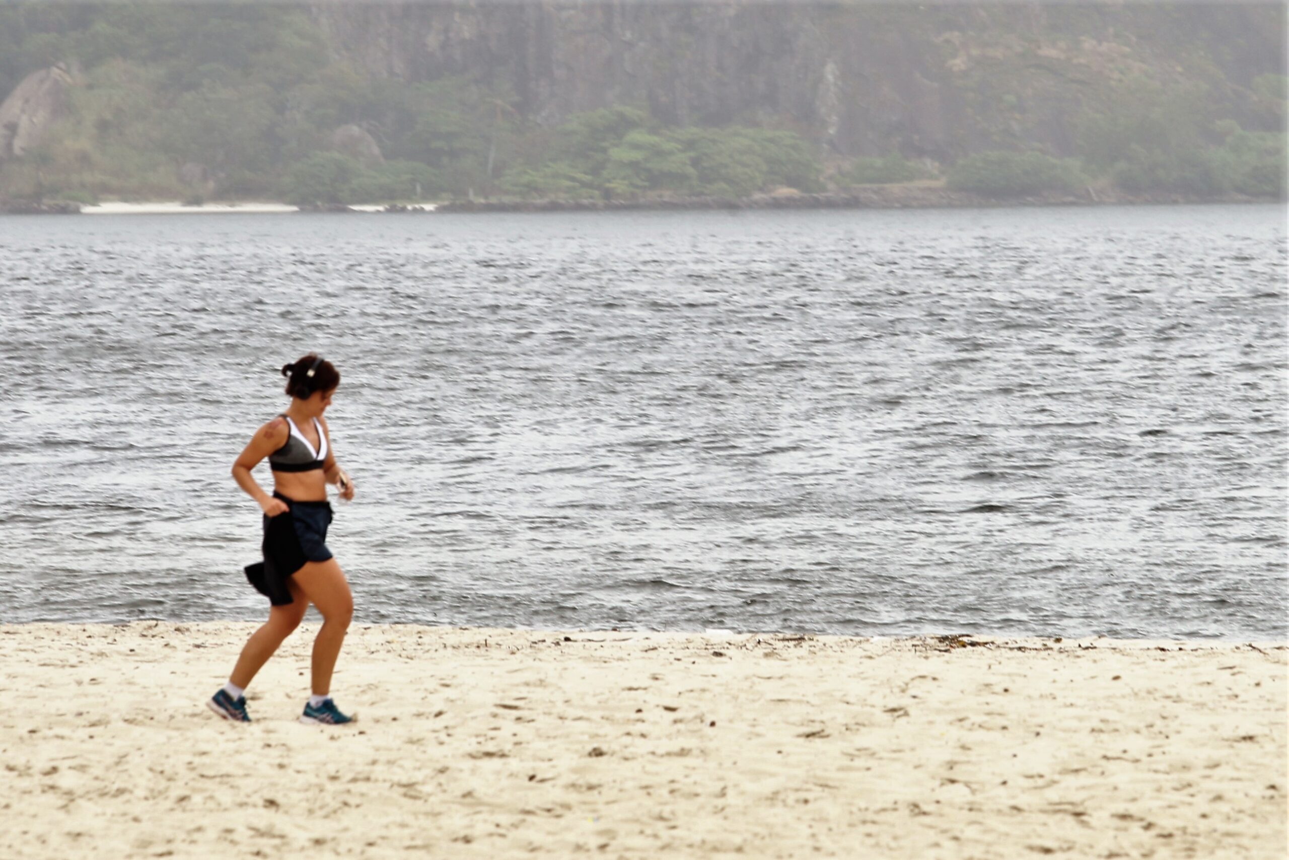 Domingo de saúde e bem-estar com Pilates gratuito na Praia de Icaraí