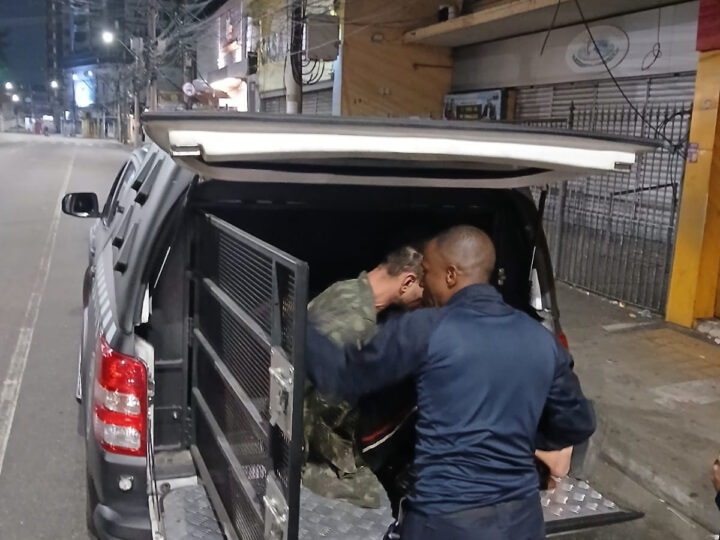 Guarda Municipal prende homem que tentava arrombar estabelecimento comercial no Centro