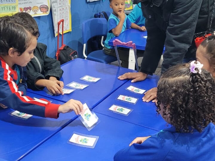 Projeto “Meu Ambiente” promove atividade lúdica sobre reciclagem em escola de Santa Izabel