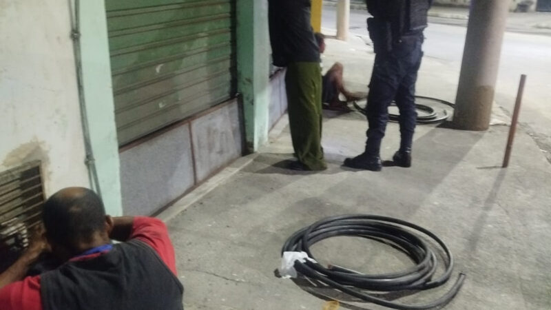 Guarda Municipal de São Gonçalo prende trio em flagrante durante furto de cabos no Centro