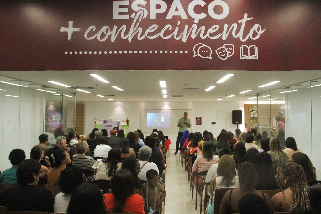 Capacitação para mulheres empreendedoras forma a 14ª turma em São Gonçalo