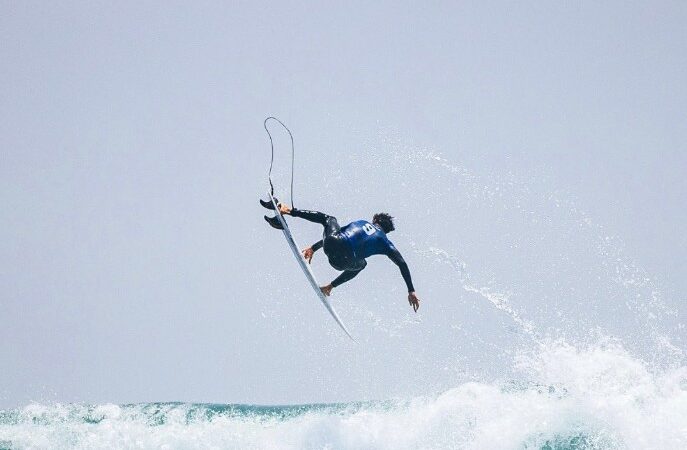 Yago Dora brilha em Trestles, vence Kanoa Igarashi na final e assume vice-liderança do ranking mundial
