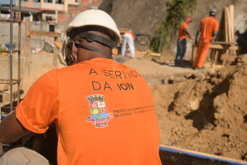 Quase 11 mil candidatos participam do concurso da Empresa de Infraestrutura e Obras de Niterói (ION) 