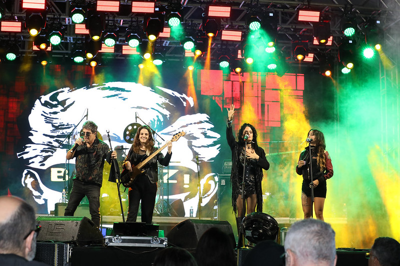 Lenda do rock nacional, Blitz faz show eletrizante no 2º Festival de Blues, Rock e Jazz de Maricá