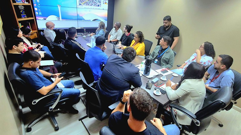 Prefeitura de Maricá e Enel debatem implantação de rede elétrica subterrânea no Centro