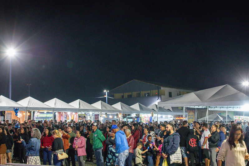 Festa Julina de Maricá leva fim de semana de música e tradição à orla de Itaipuaçu
