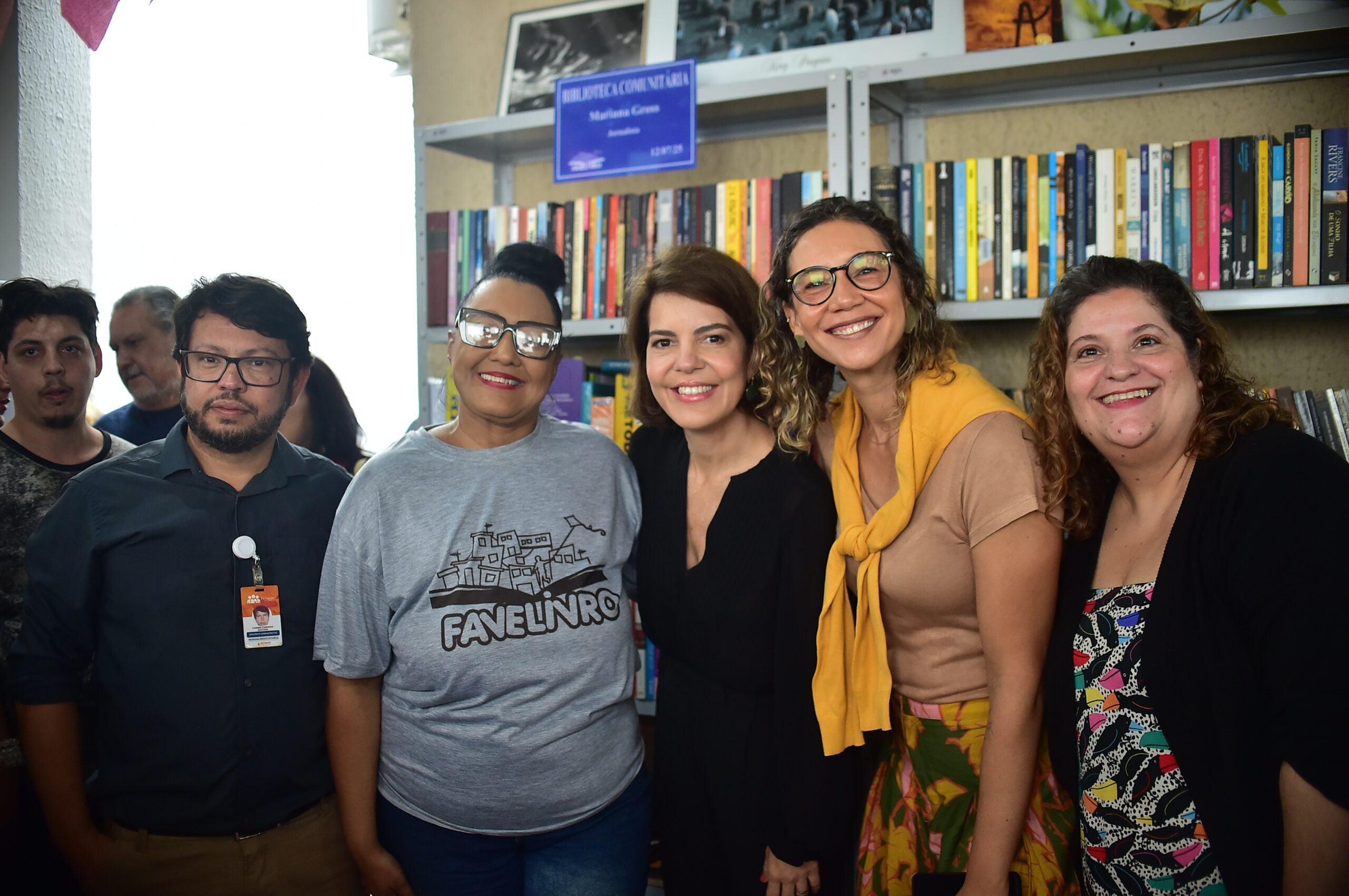 Centro de Convivência e Cultura Dona Ivone Lara ganha uma biblioteca do Favelivros