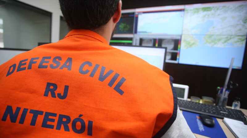 Defesa Civil de Niterói alerta para previsão de rajadas de ventos moderados a fortes