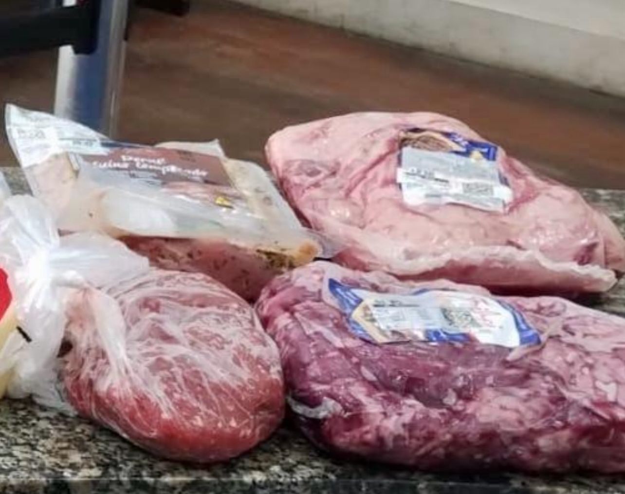 Mais um “churrasco frustrado” pelo 12º BPM em Niterói! Homem é preso após furtar carnes, queijos e até chocolate suíço no Supermercado Guanabara