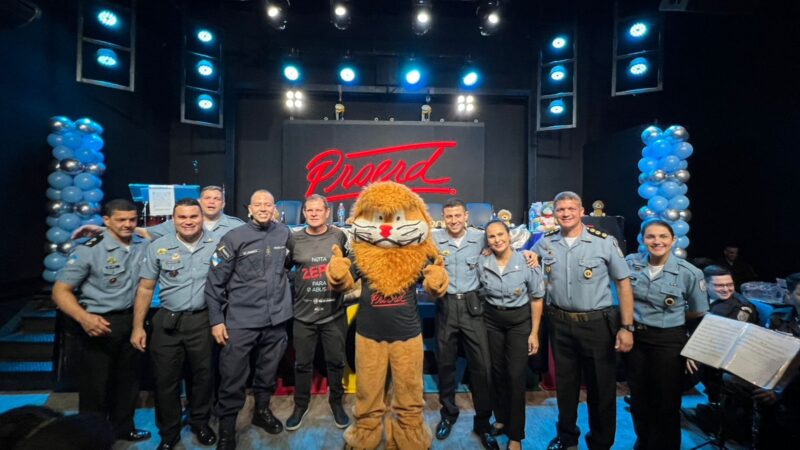 Cerca de 300 crianças participaram da formatura do PROERD 2025 em Niterói