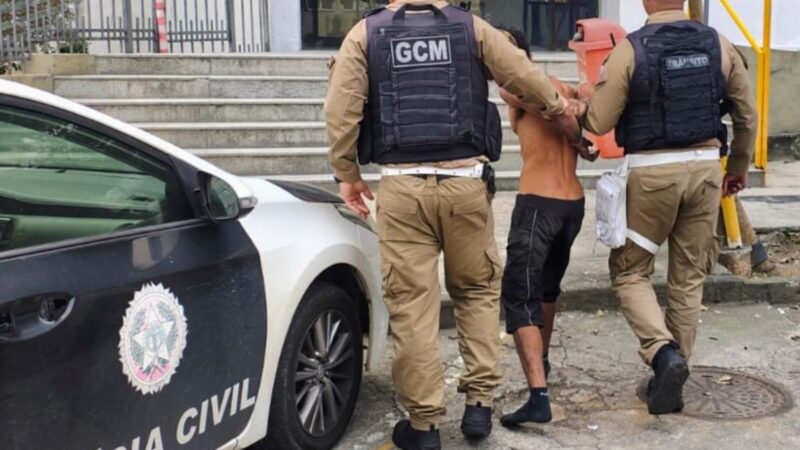 Ação Rápida da Equipe da GUARDA MUNICIPAL, (APTRAN) prende Homem furtando em plena luz do dia, em Niterói