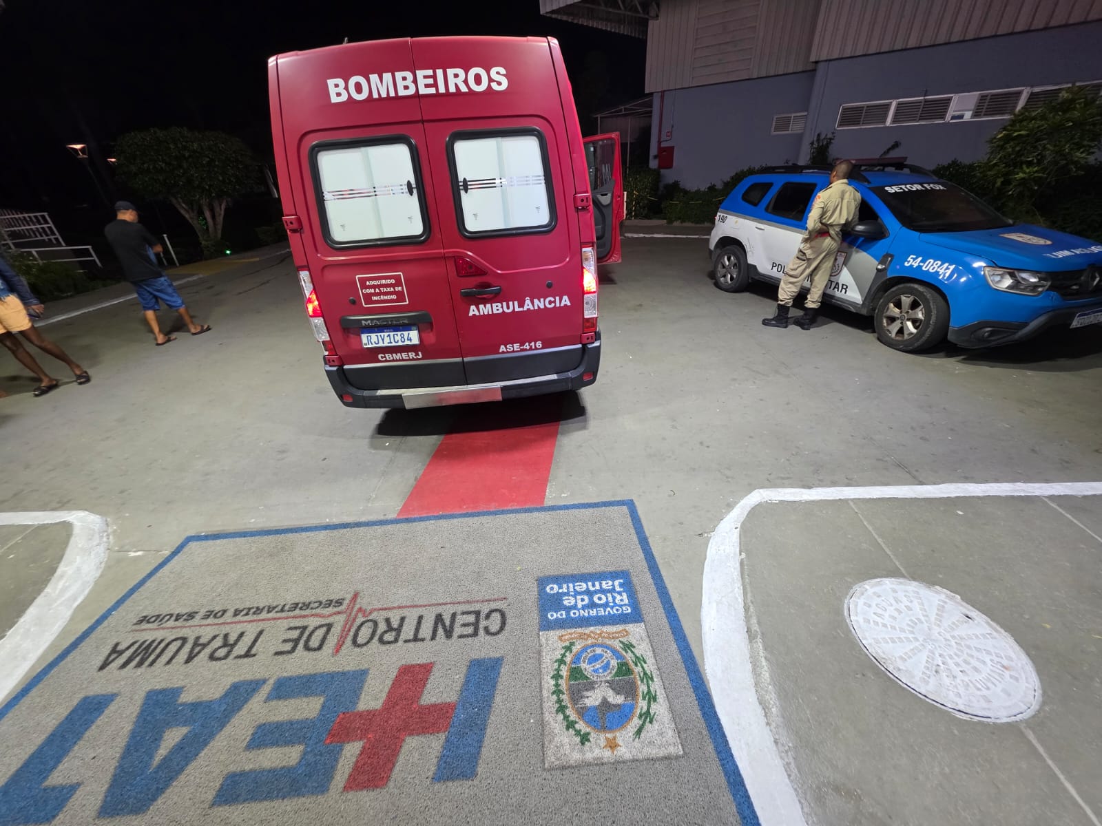 Jovem é baleado nas duas mãos por traficantes do Itauna e levado ao Hospital Alberto Torres